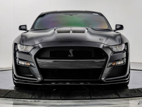 Used 2022 Ford Mustang Shelby GT500 w/ Carbon Fiber Track Pack RWD image 35