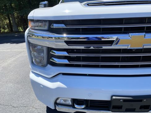 Used 2023 Chevrolet Silverado 2500 High Country w/ Safety Package II AWD/4WD image 15