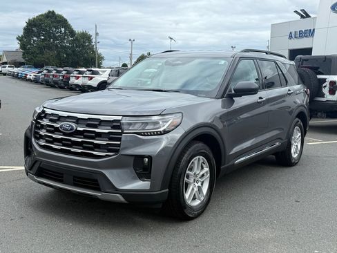 New 2025 Ford Explorer Active w/ Active Comfort Package RWD image 9