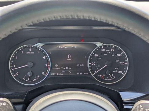 Used 2025 Nissan Pathfinder SV AWD/4WD image 17