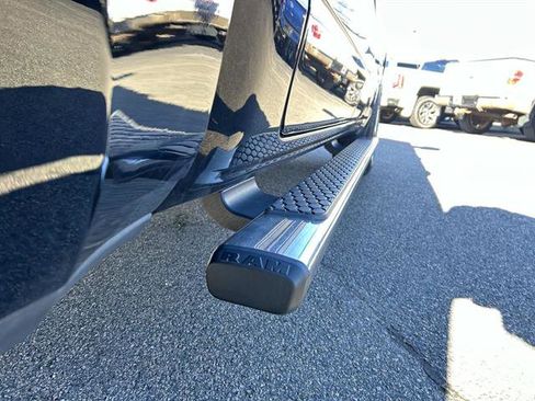 Used 2019 RAM 1500 Big Horn image 15