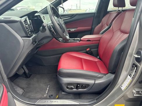 Used 2025 Lexus NX 250 FWD w/ Accessory Package (2T) image 9