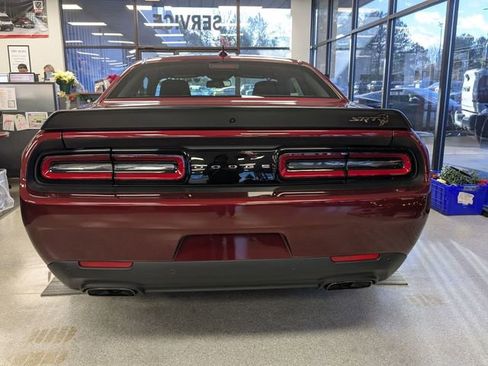 Used 2022 Dodge Challenger SRT Hellcat image 6