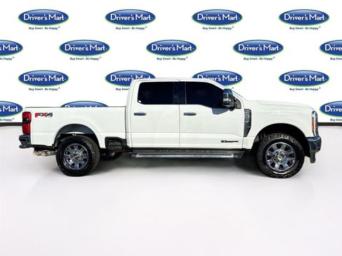 Used 2023 Ford F250 Lariat w/ Chrome Package image 9