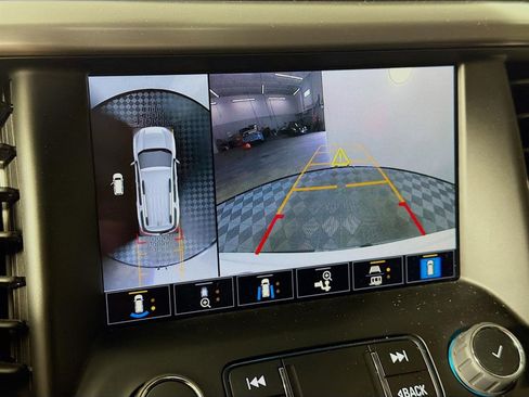 Certified 2023 GMC Acadia AT4 w/ Technology Package image 16