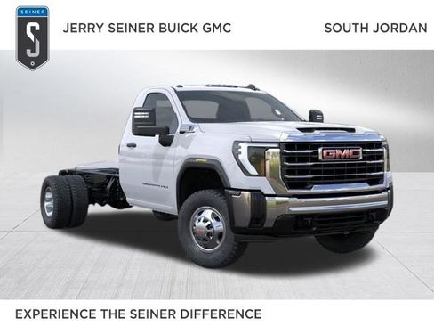 New 2026 GMC Sierra 3500 Pro w/ Convenience Package AWD/4WD image 1
