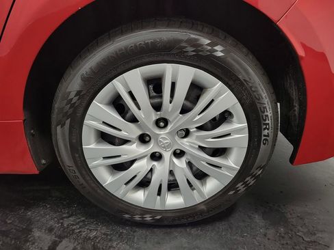 Used 2020 Toyota Corolla LE FWD image 10