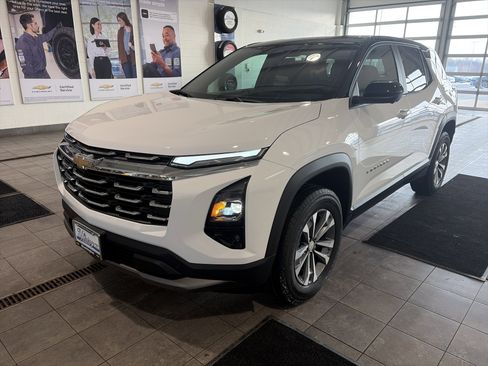 New 2026 Chevrolet Equinox LT w/ Convenience Package II image 9