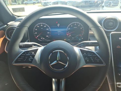 Used 2025 Mercedes-Benz C 300 4MATIC Sedan image 13
