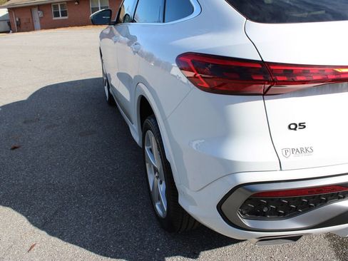 New 2025 Audi Q5 2.0T Premium Plus image 42