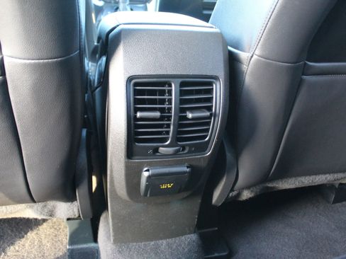 Used 2016 Ford Escape Titanium image 20