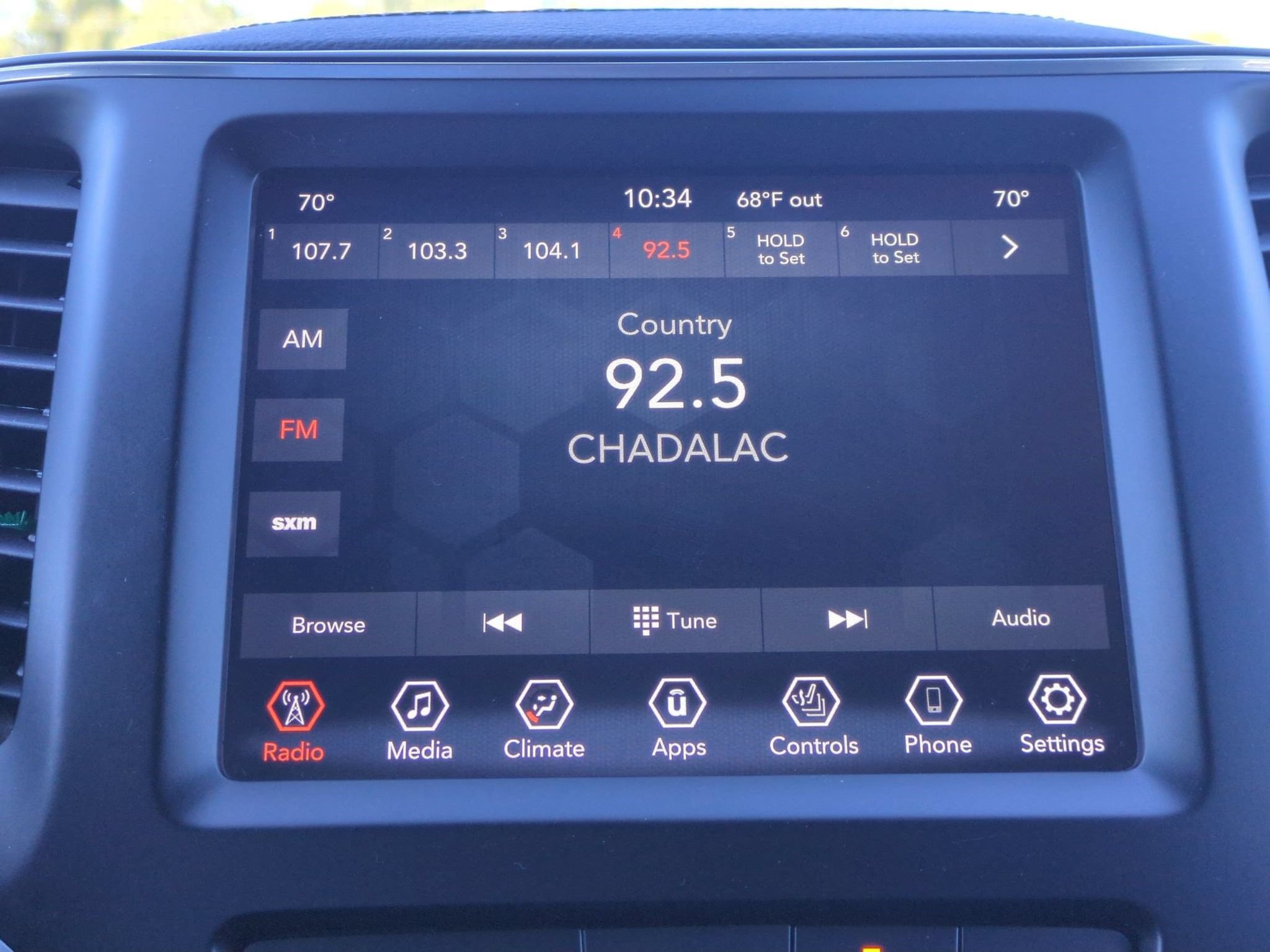 Used 2022 Jeep Cherokee Latitude Lux FWD image 19