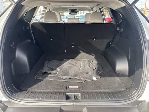 Used 2022 Hyundai Tucson SEL w/ Convenience + Premium Package image 9