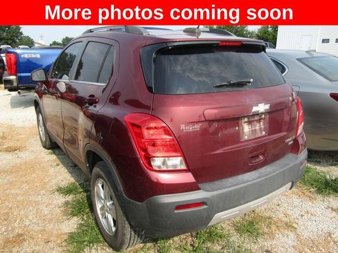 Used 2016 Chevrolet Trax LT AWD/4WD image 3