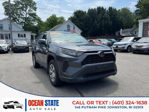Used 2022 Toyota RAV4 LE AWD/4WD image 7
