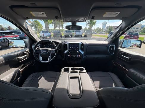 Used 2019 GMC Sierra 1500 SLE w/ SLE Value Package AWD/4WD image 11