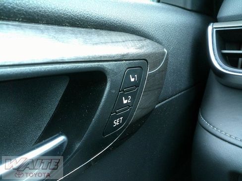 Certified 2022 Toyota Highlander Limited image 17