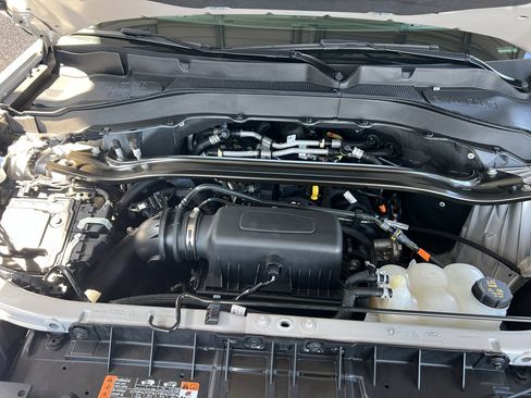 Used 2024 Ford Explorer Limited image 34