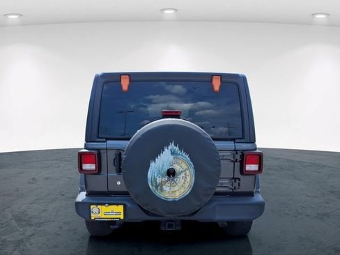Used 2020 Jeep Wrangler Sport AWD/4WD image 17