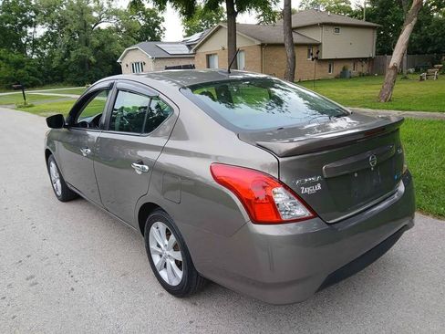 Used 2015 Nissan Versa w/ SL Tech Package FWD image 8