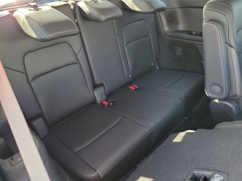 New 2025 Nissan Pathfinder Platinum image 19