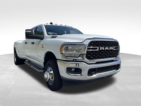Used 2024 RAM 3500 Big Horn AWD/4WD image 3