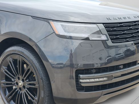 Certified 2025 Land Rover Range Rover SE AWD/4WD image 29