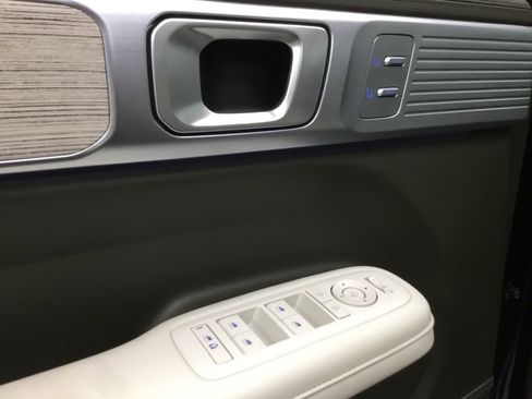 Used 2024 Hyundai Santa Fe Calligraphy image 7