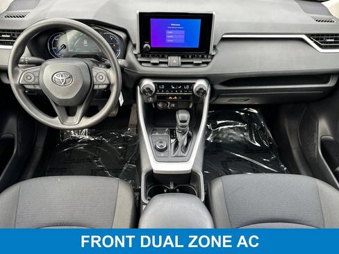 Used 2024 Toyota RAV4 LE AWD/4WD image 15