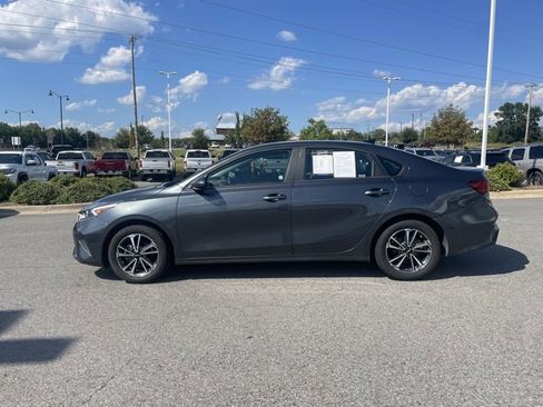 Used 2024 Kia Forte LXS image 4