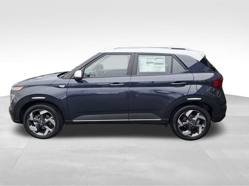 New 2026 Hyundai Venue SEL FWD image 2