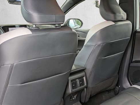 Used 2025 Toyota Camry SE FWD image 19