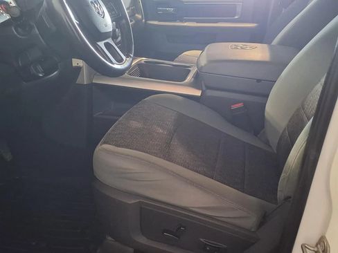 Used 2019 RAM 1500 Big Horn AWD/4WD image 16