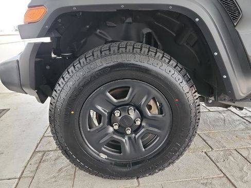 Used 2024 Jeep Wrangler Sport image 30