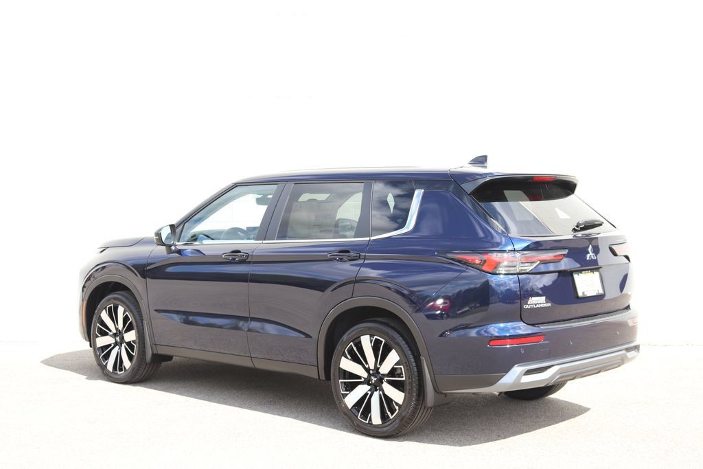 New 2026 Mitsubishi Outlander SE AWD/4WD image 28