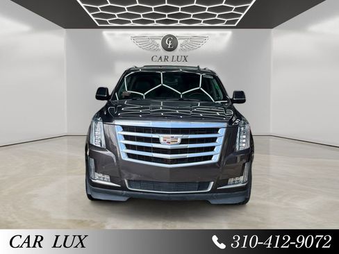 Used 2018 Cadillac Escalade Premium Luxury RWD image 8