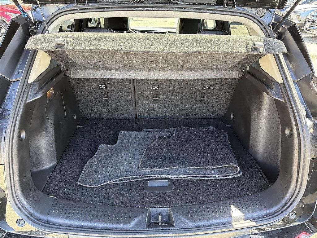 Used 2023 Buick Encore GX Preferred w/ Cold Weather Comfort Package FWD image 23