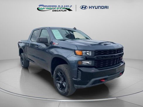 Used 2019 Chevrolet Silverado 1500 Custom Trail Boss w/ Custom Convenience Package image 3