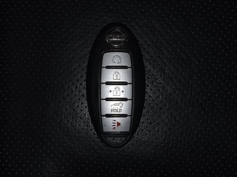 Used 2015 Nissan Murano Platinum w/ Platinum Technology Package image 32