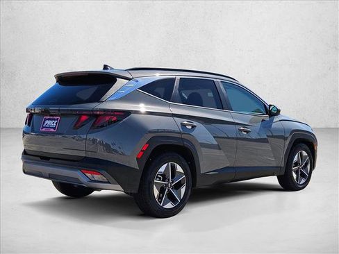 Used 2025 Hyundai Tucson SEL FWD image 5