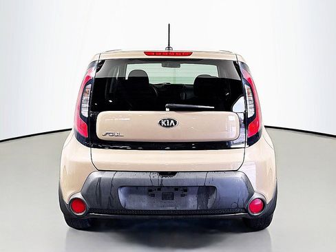Used 2015 Kia Soul image 6