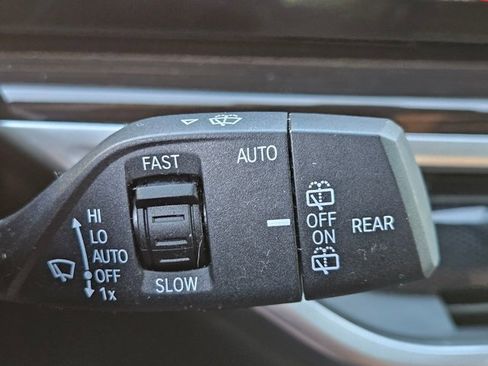 Used 2024 BMW X5 sDrive40i w/ Climate Comfort Package image 10