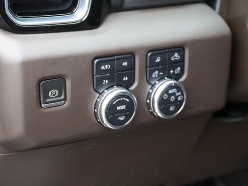 Used 2023 GMC Sierra 1500 Denali w/ Denali Reserve Package AWD/4WD image 24