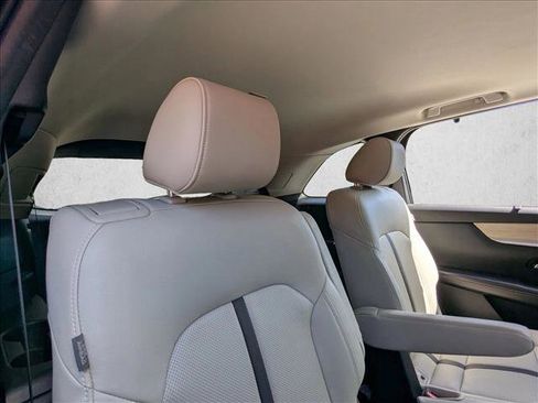 Used 2024 MAZDA CX-90 3.3 Turbo w/ Preferred Plus image 20