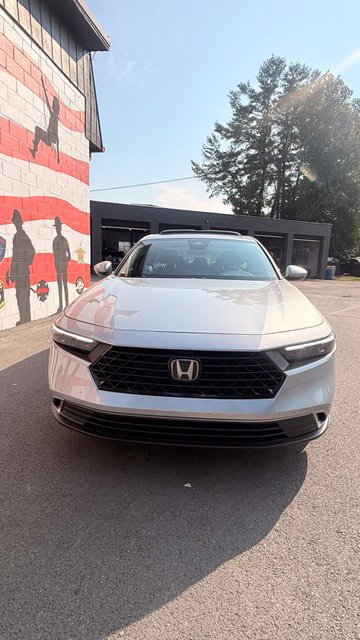 Used 2024 Honda Accord EX image 11