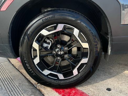 Used 2025 Hyundai Santa Fe SEL image 9