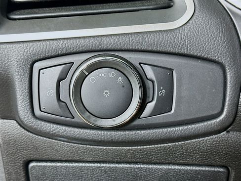 Used 2016 Ford Edge SEL w/ Equipment Group 201A FWD image 17