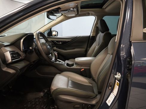 Used 2024 Subaru Outback Onyx Edition image 4