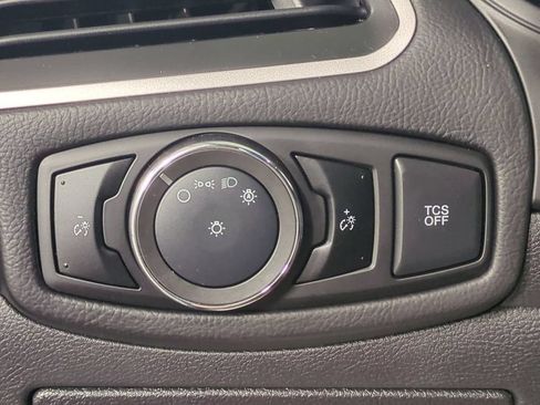 Used 2024 Ford Edge SE AWD/4WD image 29