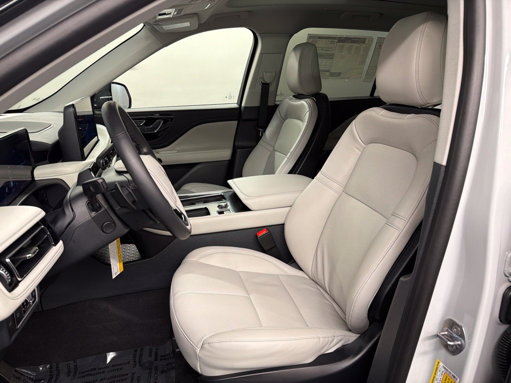 New 2027 Lincoln Aviator AWD image 27